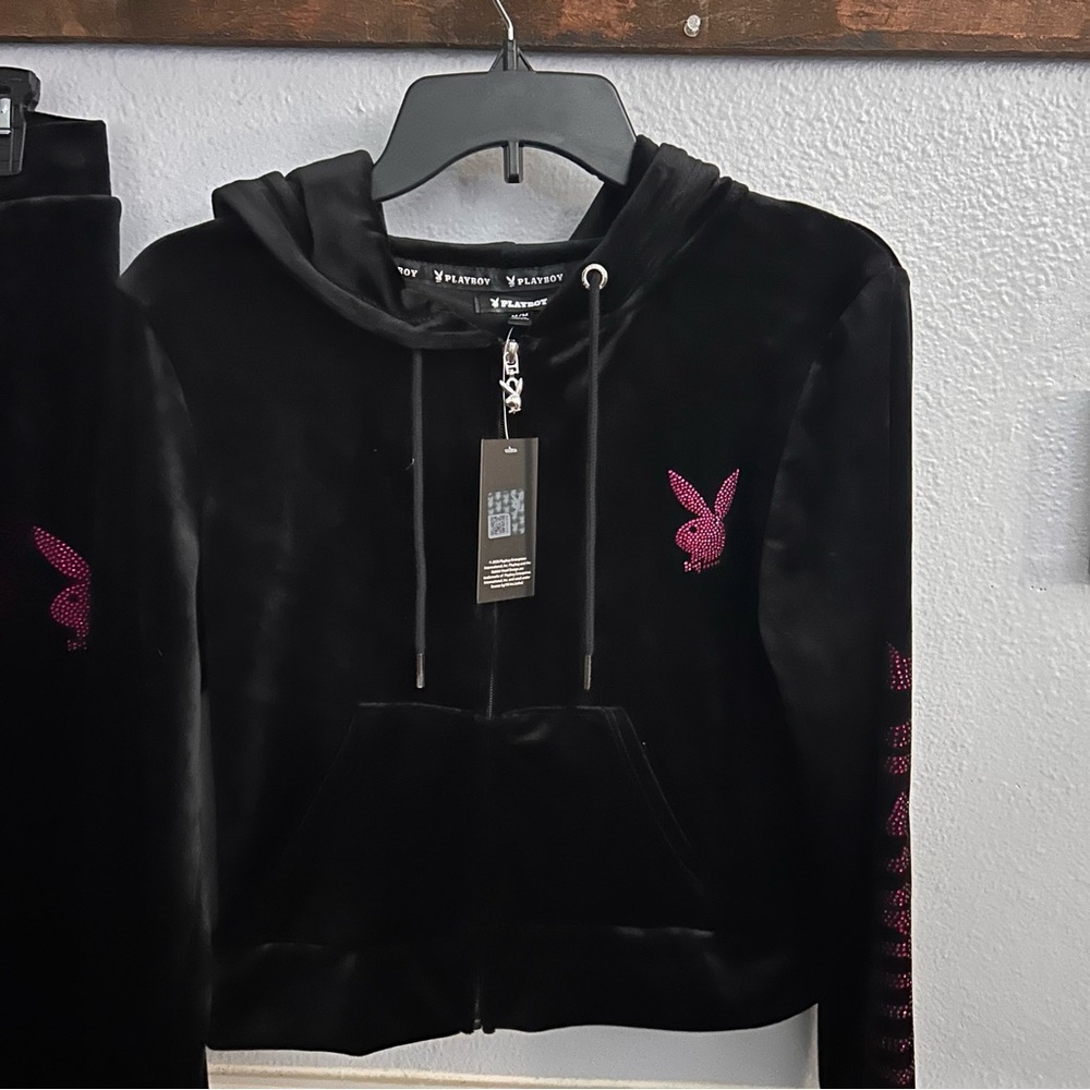 PLAYBOY Black and Pink Velour Set - Picture 9 of 10